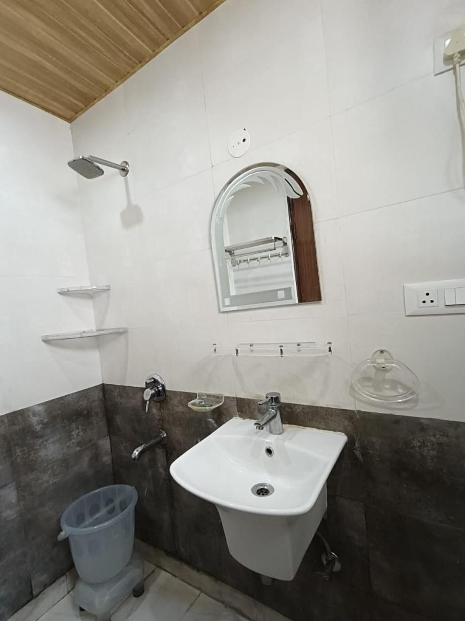 Mulmul By Westay Gurgaon Buitenkant foto